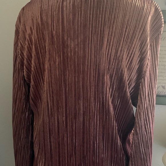 Metallic Top - Picture 5 of 9